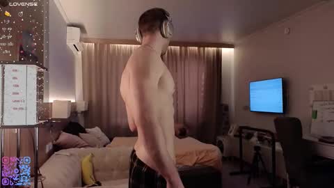 Mark online show from November 27, 11:34 am