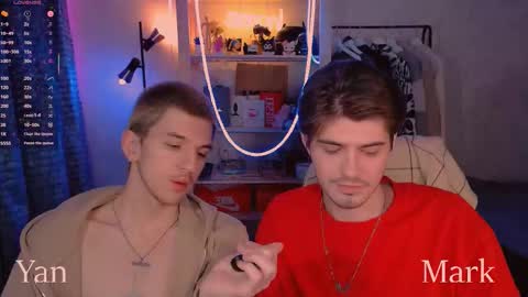 Snapshot of mark_sun chatting on February 3, 3:06 pm Mark online show from February 3, 3:06 pm