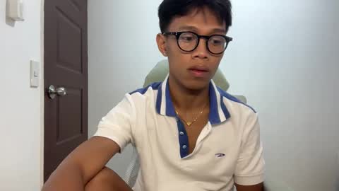 markanthony54 online show from April 8, 2:17 pm