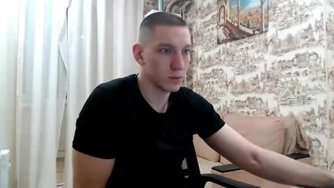 Snapshot of markbodrov chatting on May 14, 10:38 pm markbodrov online show from May 14, 10:38 pm