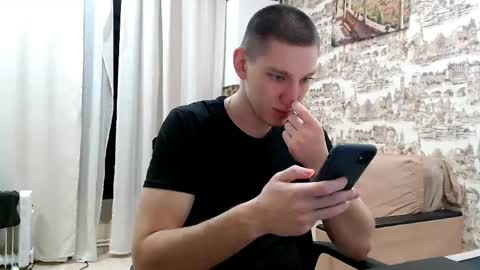 Snapshot of markbodrov chatting on May 24, 10:59 pm markbodrov online show from May 24, 10:59 pm
