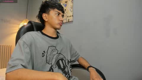 markbowie online show from January 13, 12:32 pm