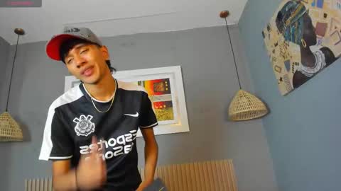 markbowie online show from February 6, 7:28 pm