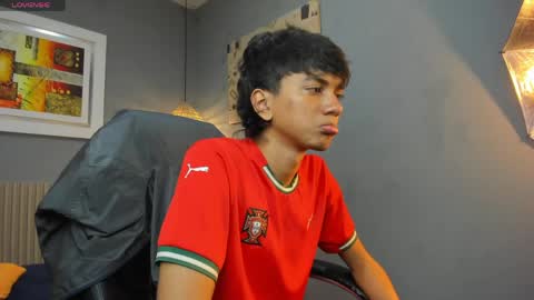 markbowie online show from April 16, 7:14 pm