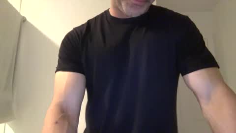 Snapshot of markk702 chatting on October 4, 1:20 pm markk702 online show from October 4, 1:20 pm