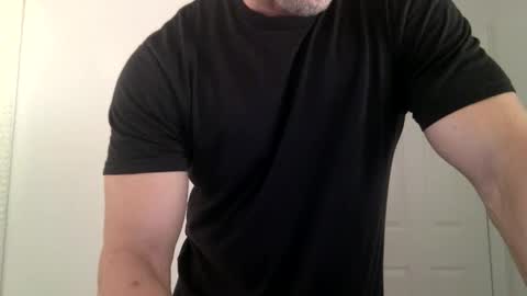 Snapshot of markk702 chatting on October 18, 2:18 pm markk702 online show from October 18, 2:18 pm