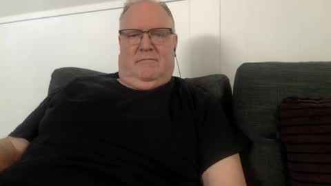 Mark online show from February 20, 3:56 pm