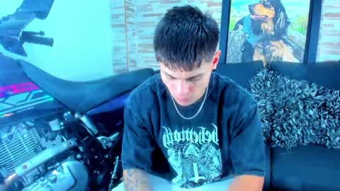 Sebastian online show from January 18, 11:33 pm