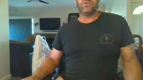Snapshot of markoboy34 chatting on May 12, 2:52 am Matt Kung online show from May 12, 2:52 am