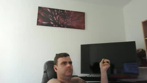 Snapshot of markoluggin chatting on June 23, 6:17 pm markoluggin online show from June 23, 6:17 pm
