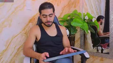 Snapshot of markoss_miles chatting on August 6, 3:03 pm Markos online show from August 6, 3:03 pm