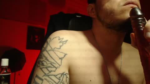 Snapshot of markswitch_ chatting on April 6, 4:46 am Mark Switch online show from April 6, 4:46 am