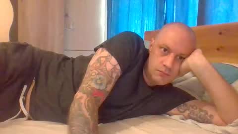 markus_7 online show from September 18, 11:56 am