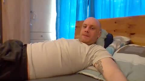Snapshot of markus_7 chatting on May 10, 7:57 am markus_7 online show from May 10, 7:57 am