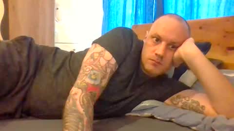 Snapshot of markus_7 chatting on June 4, 11:27 am markus_7 online show from June 4, 11:27 am