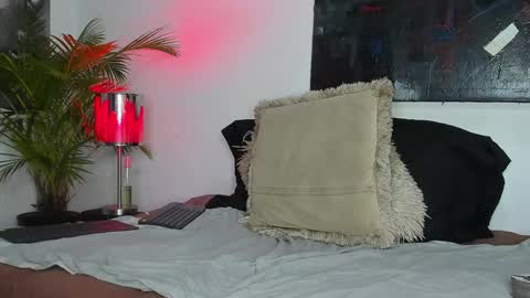 Snapshot of markus_latin chatting on December 26, 4:14 pm Markus latin online show from December 26, 4:14 pm