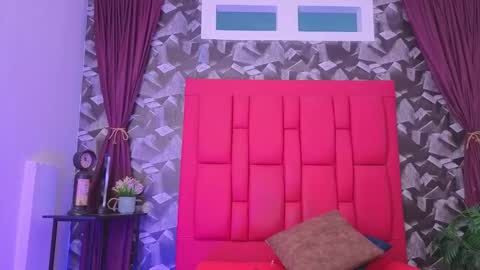 Snapshot of marla_daze chatting on February 25, 11:42 am marla online show from February 25, 11:42 am