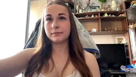 Snapshot of marlenahuit chatting on July 16, 11:27 am Lena online show from July 16, 11:27 am