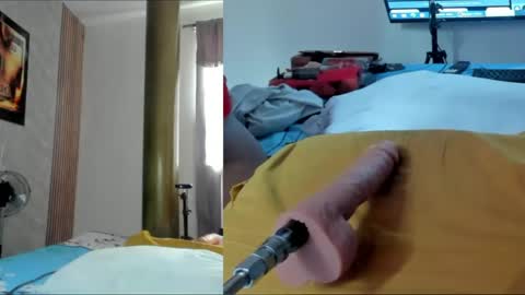 Snapshot of marlyn_black chatting on April 26, 7:22 pm marlyn_black online show from April 26, 7:22 pm