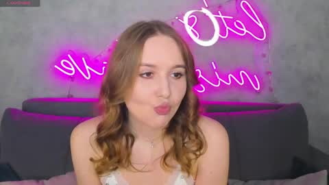 Emmaa online show from June 5, 1:01 am