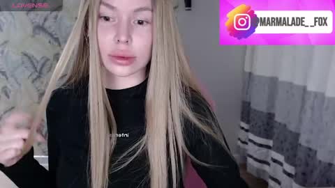 Snapshot of marmalade_fox chatting on May 4, 6:04 pm Marmalade Fox online show from May 4, 6:04 pm