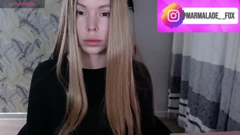 Snapshot of marmalade_fox chatting on May 15, 9:22 pm Marmalade Fox online show from May 15, 9:22 pm