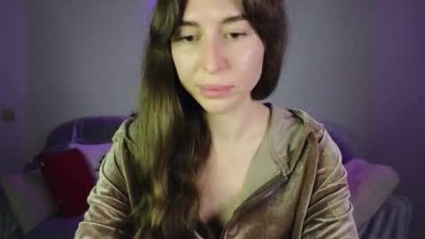 Mary online show from December 18, 2:23 pm