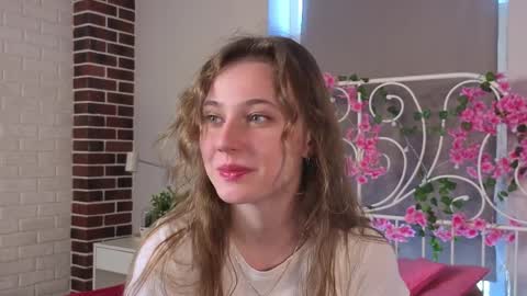 Andriella online show from April 10, 9:25 am