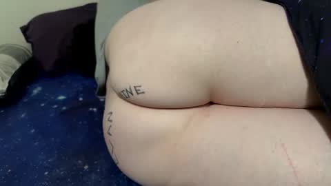 Snapshot of married_freaks_66 chatting on May 24, 5:12 am married_freaks_66 online show from May 24, 5:12 am