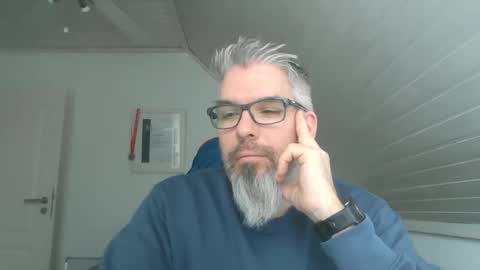 marriedcock1980 online show from February 12, 9:48 am