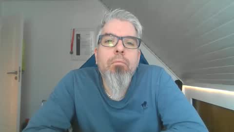 marriedcock1980 online show from February 19, 8:10 am