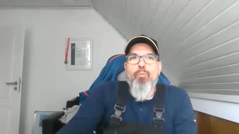 marriedcock1980 online show from March 15, 12:00 pm