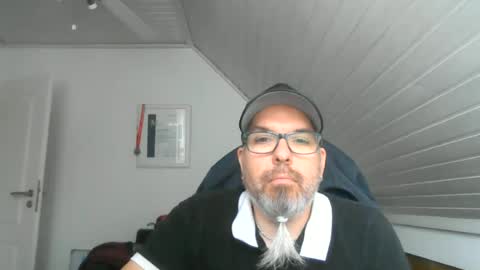 Snapshot of marriedcock1980 chatting on June 15, 9:11 am marriedcock1980 online show from June 15, 9:11 am