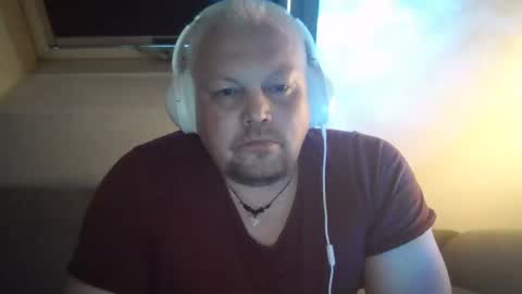 mars0481 online show from March 12, 8:53 am