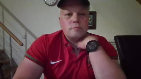 Snapshot of mars0481 chatting on May 5, 7:44 pm mars0481 online show from May 5, 7:44 pm