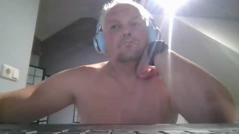 mars0481 online show from July 16, 11:33 pm