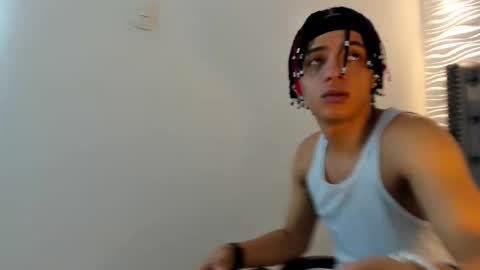 MARSHALL online show from December 1, 1:05 pm