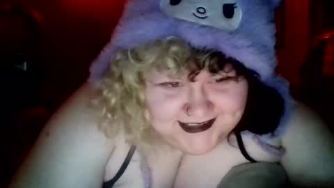 Snapshot of marshallmarx517 chatting on June 17, 5:54 am marshallmarx517 online show from June 17, 5:54 am