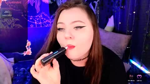 marshmallowbeauty_ online show from November 13, 7:24 pm