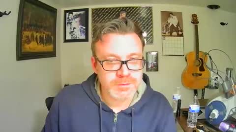 Snapshot of martcb1313 chatting on February 11, 9:47 am martcb1313 online show from February 11, 9:47 am