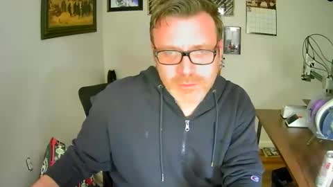 Snapshot of martcb1313 chatting on March 5, 6:59 pm martcb1313 online show from March 5, 6:59 pm