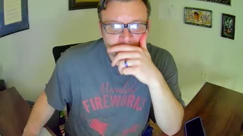 Snapshot of martcb1313 chatting on April 16, 2:07 pm martcb1313 online show from April 16, 2:07 pm