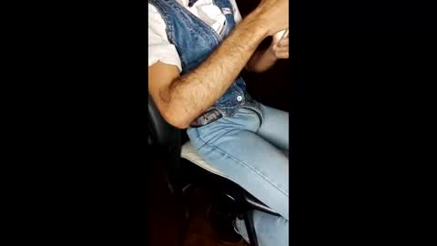 Snapshot of martin_cba chatting on April 19, 8:57 am Martincba online show from April 19, 8:57 am
