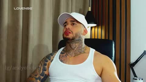 Snapshot of martin_colby05 chatting on May 4, 12:28 am ONLYFANS Sotoandres modelo independiente online show from May 4, 12:28 am