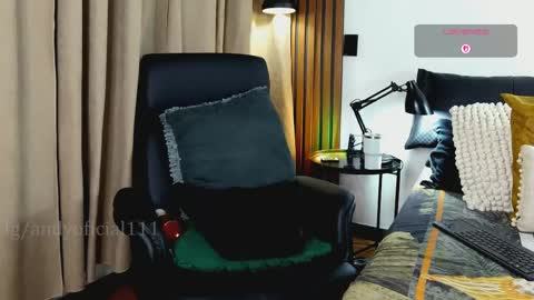 Snapshot of martin_colby05 chatting on May 19, 1:56 am ONLYFANS Sotoandres modelo independiente online show from May 19, 1:56 am