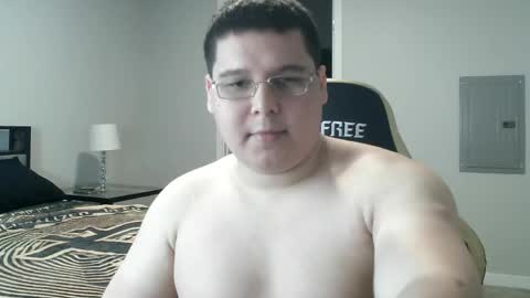 Snapshot of martin_militaryboy chatting on May 3, 12:44 pm martin_militaryboy online show from May 3, 12:44 pm