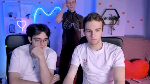 Martin online show from February 14, 8:27 pm