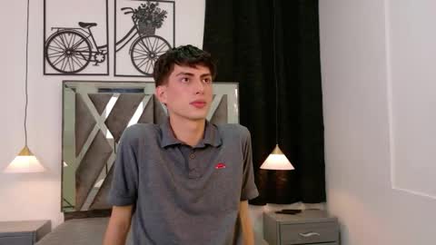 martin_williams_ online show from December 19, 12:12 pm