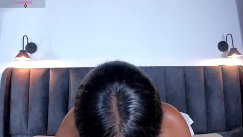 Laura online show from January 31, 9:13 pm