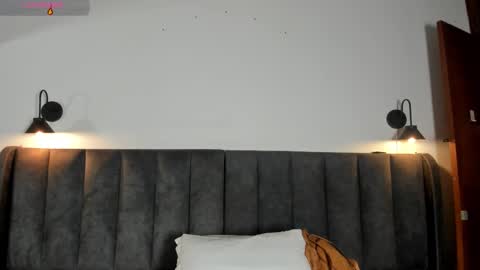 Laura online show from March 14, 7:52 pm